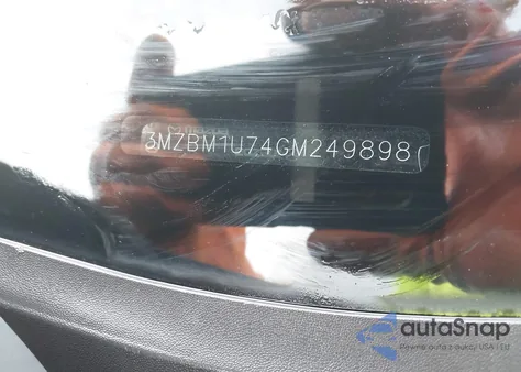 2016 Mazda Mazda3 I Sport из США, поврежденный, VIN 3MZBM1U74GM249898